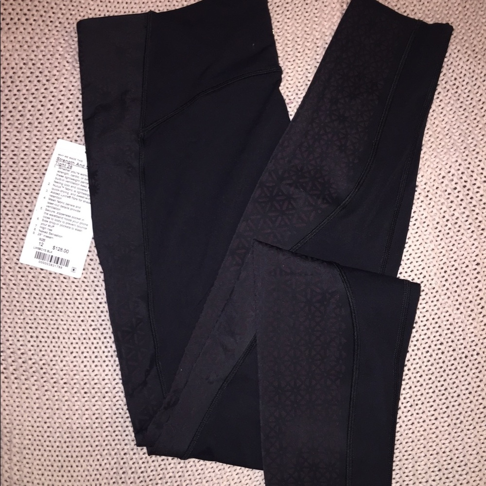 Strength and sweat tight 28 black